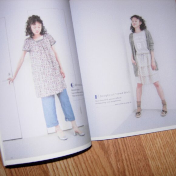 Happy Homemade: Sew Chic: 20 Simple Everyday Designs - Picture 5 of 5